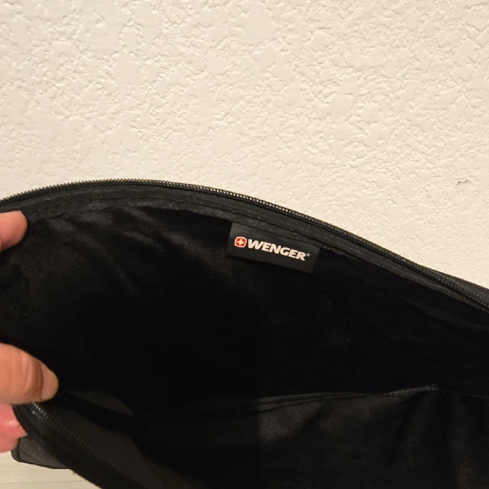 Wenger Black Laptop Sleeve with Red Accent